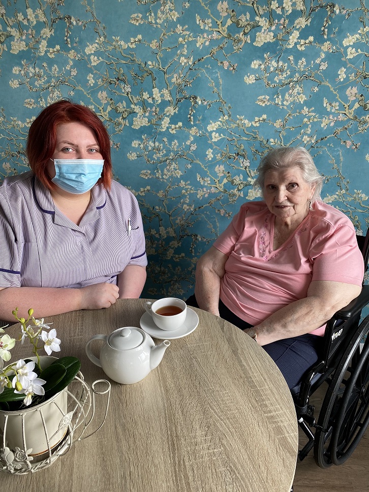 ‘Few people like her in the world’ – Edinburgh care home hero crowned